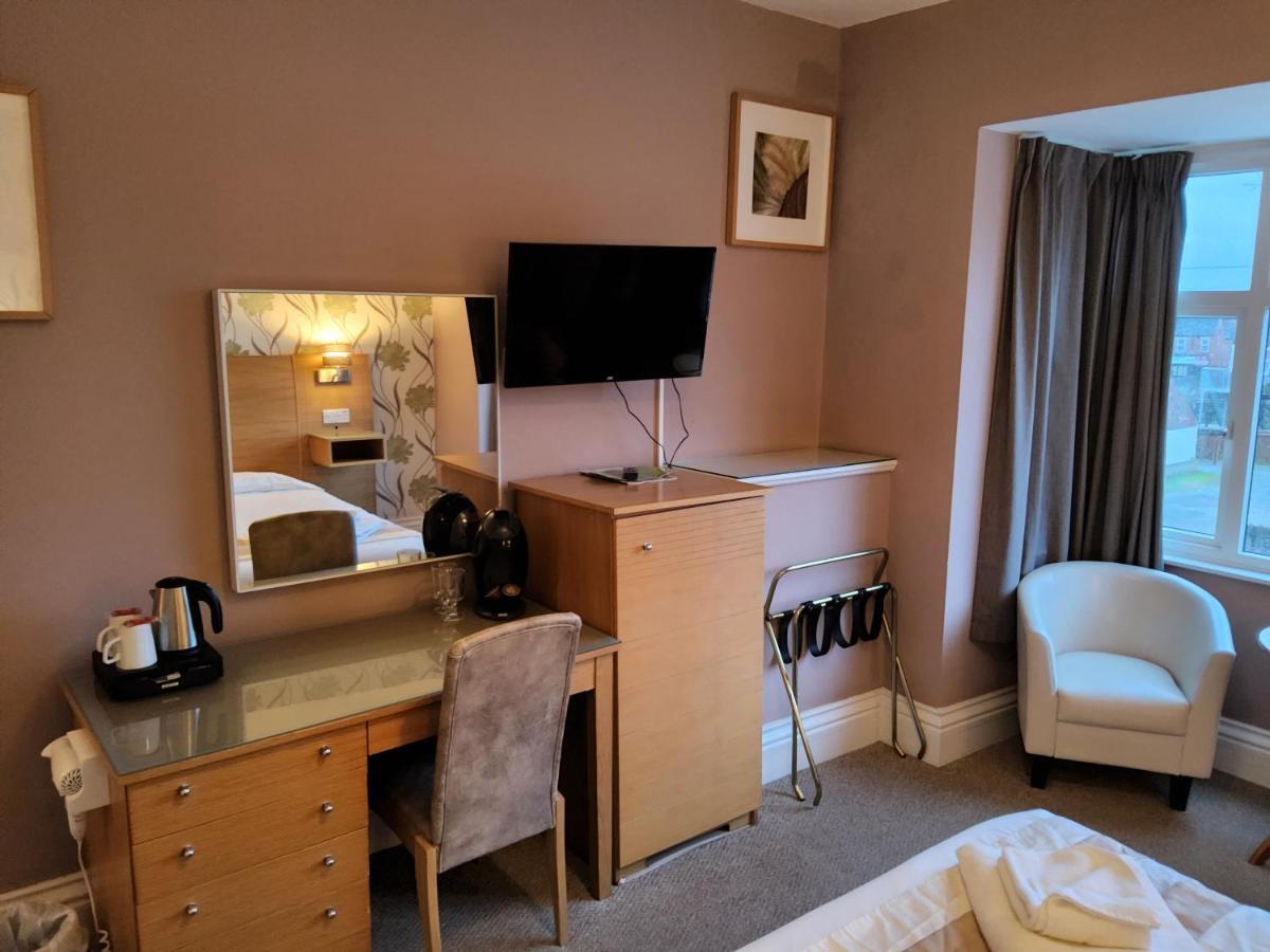 The Avenue Hotel Грентем Екстер'єр фото
