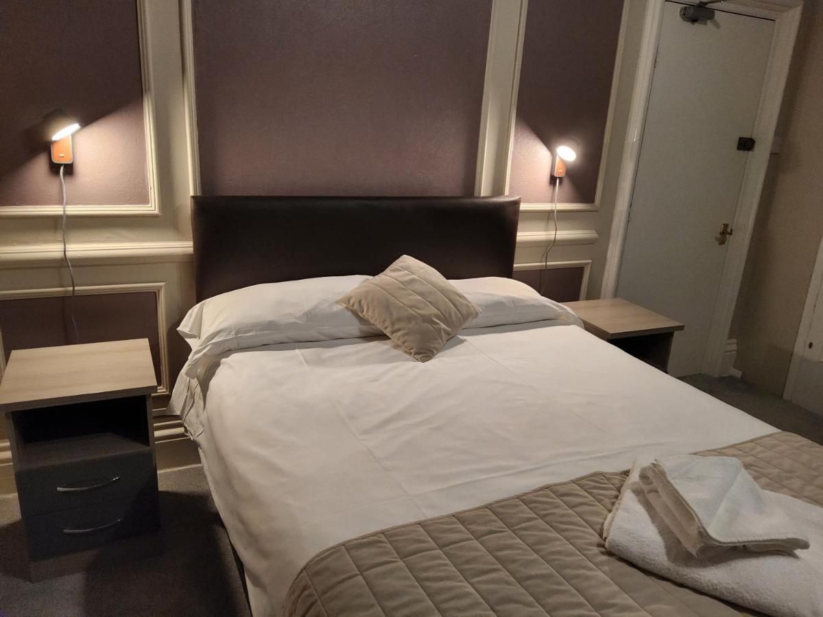 The Avenue Hotel Грентем Екстер'єр фото